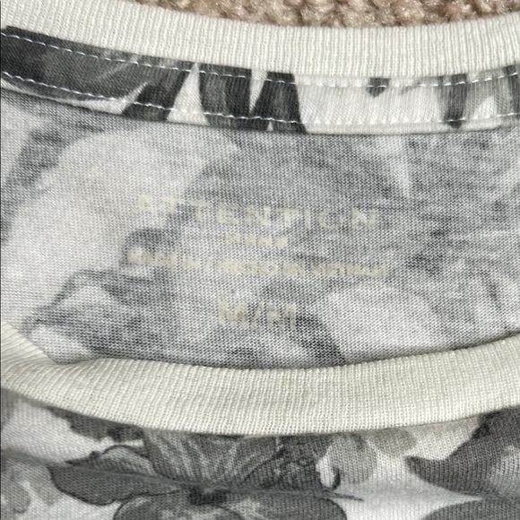 Attention Gray and White Short Sleeve Tee with Tropical Print - Picture 2 of 5
